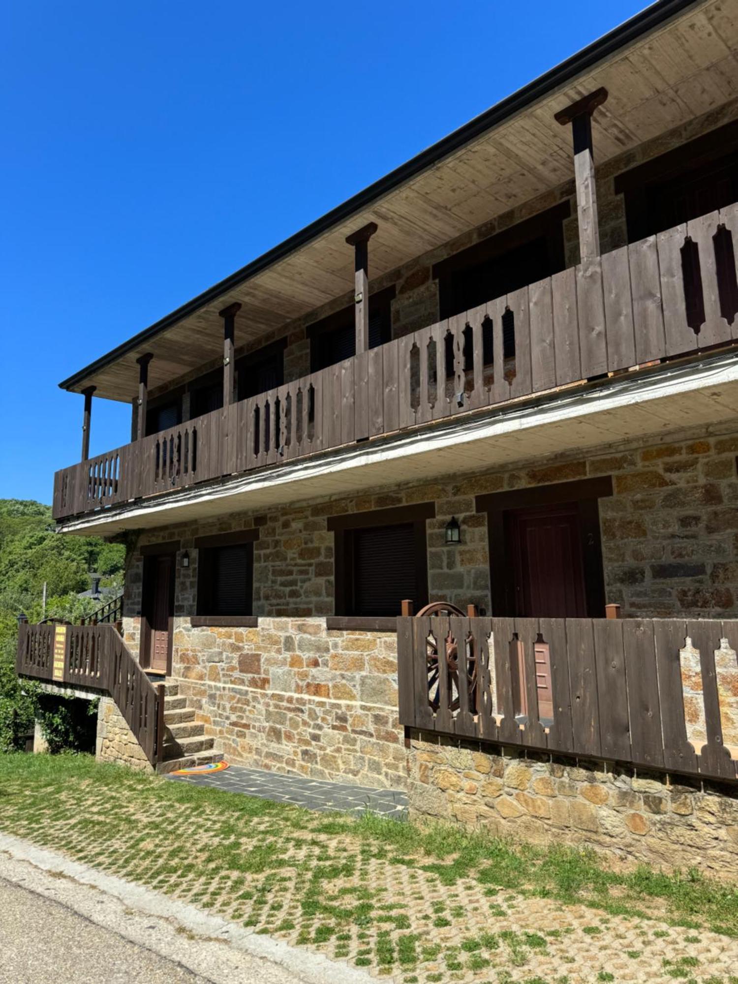 Apartamentos Sanabria Galende Buitenkant foto
