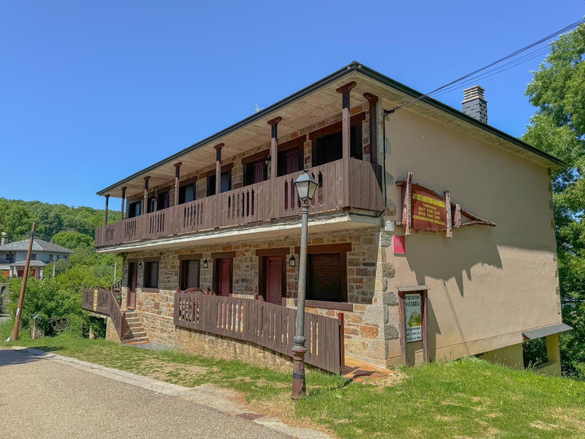 Apartamentos Sanabria Galende Buitenkant foto