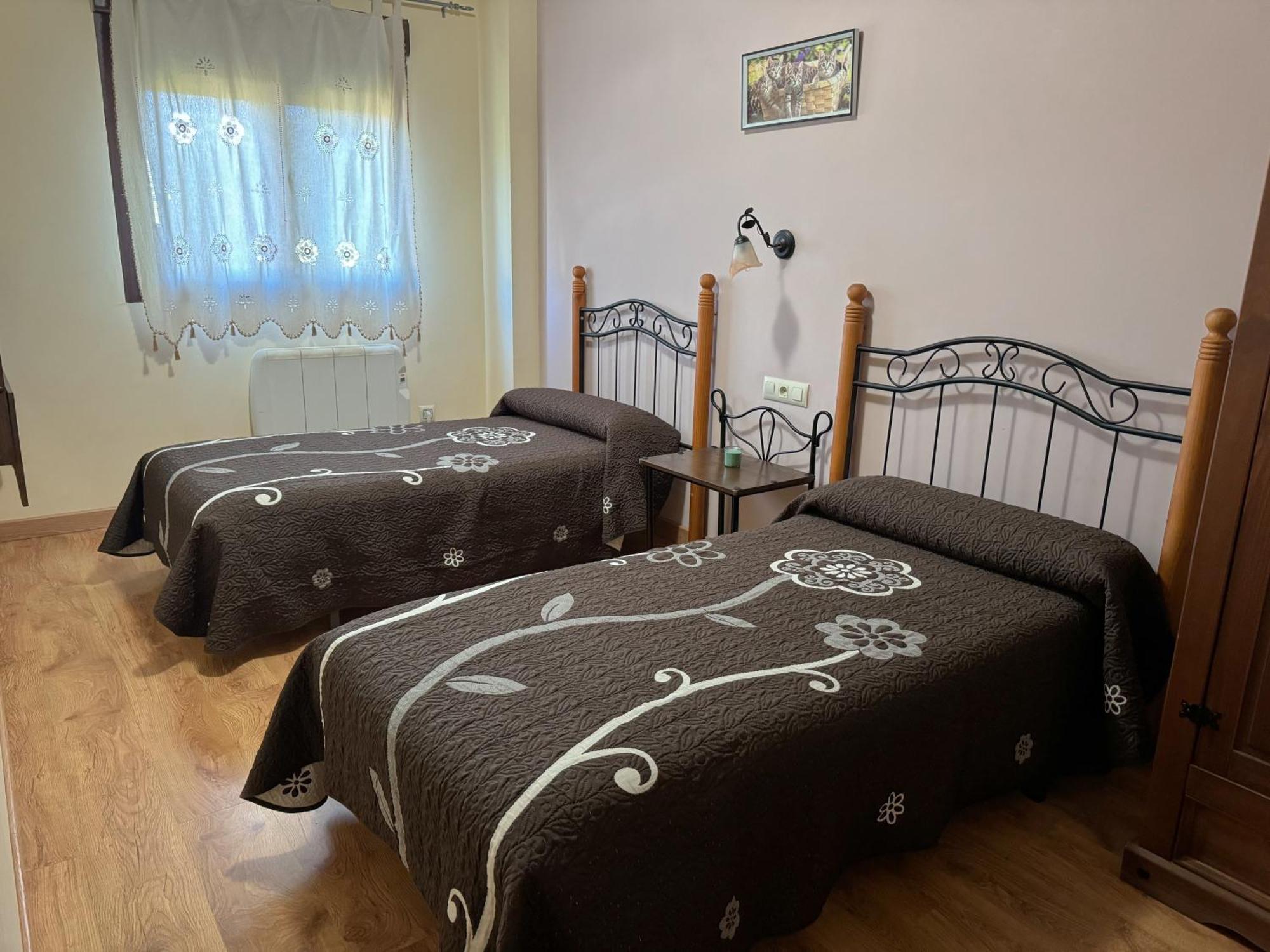 Apartamentos Sanabria Galende Buitenkant foto